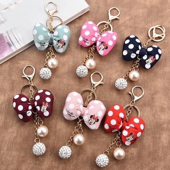 Minnie Bright Pink embellished keychain - Picture 3 of 6